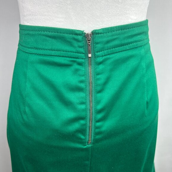Tristan chic holiday emerald green satin-finish short skirt - Size 8 - Picture 4 of 6